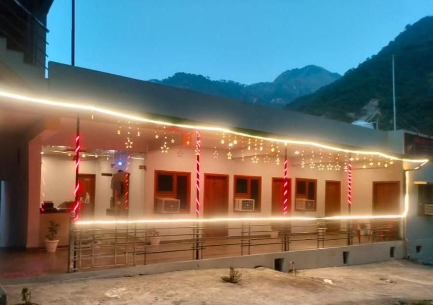 Hotel Studioz Sahastradhara Dehradun Exterior photo