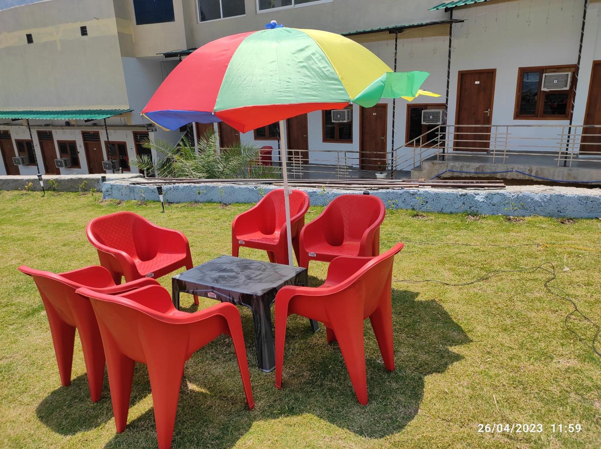 Hotel Studioz Sahastradhara Dehradun Exterior photo